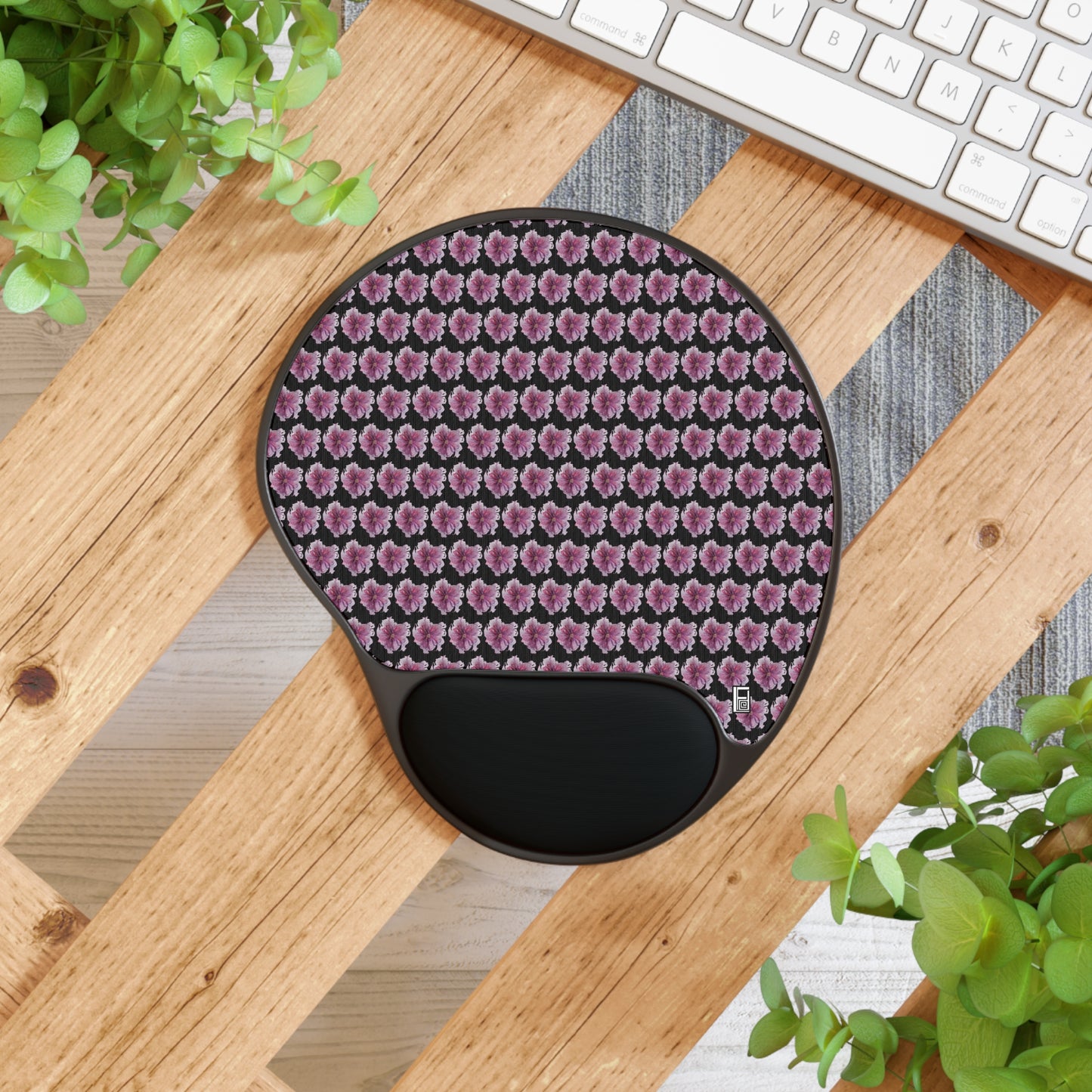Mouse Pad With Wrist Rest - No. 269