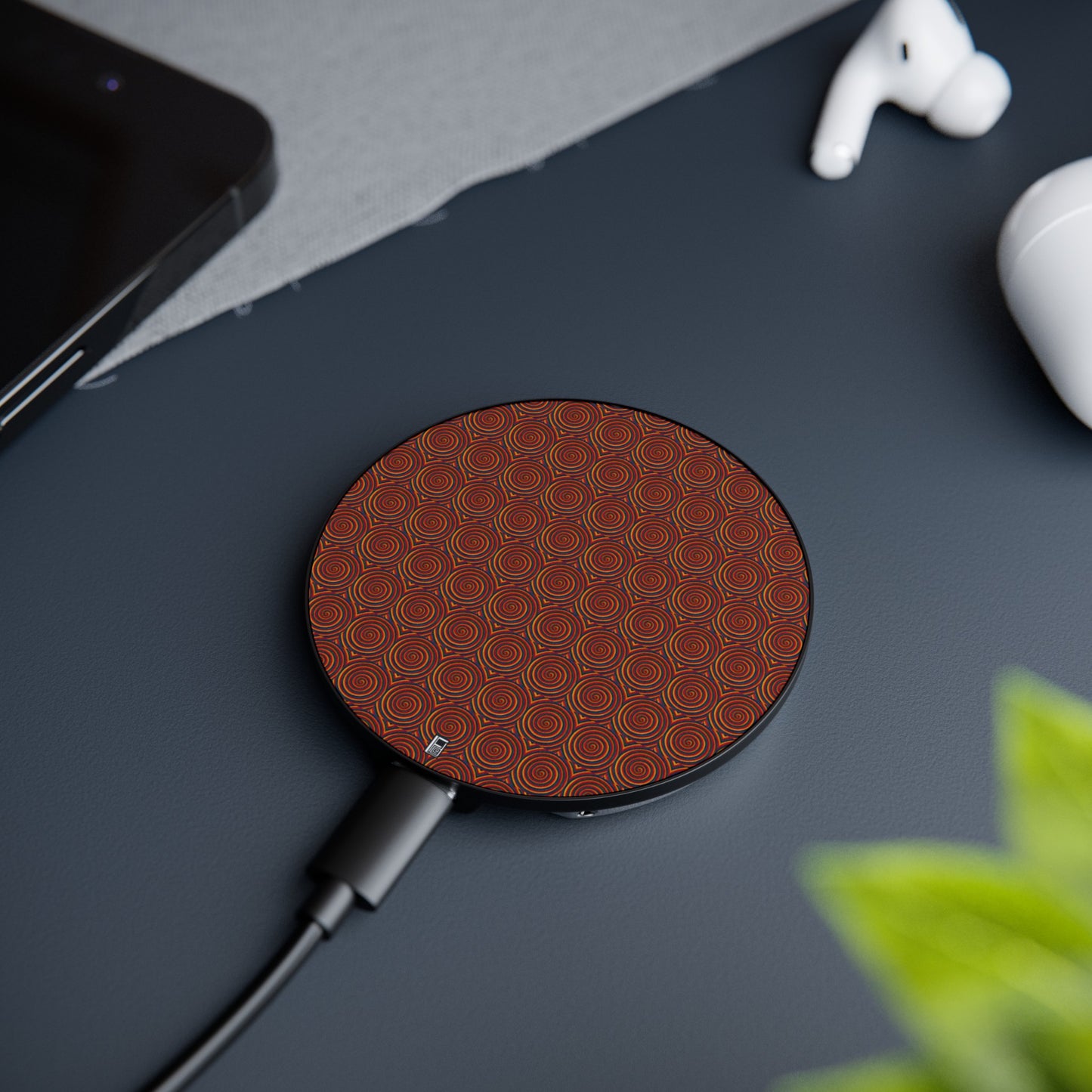 Magnetic Induction Charger - No. 144 - Dizzy