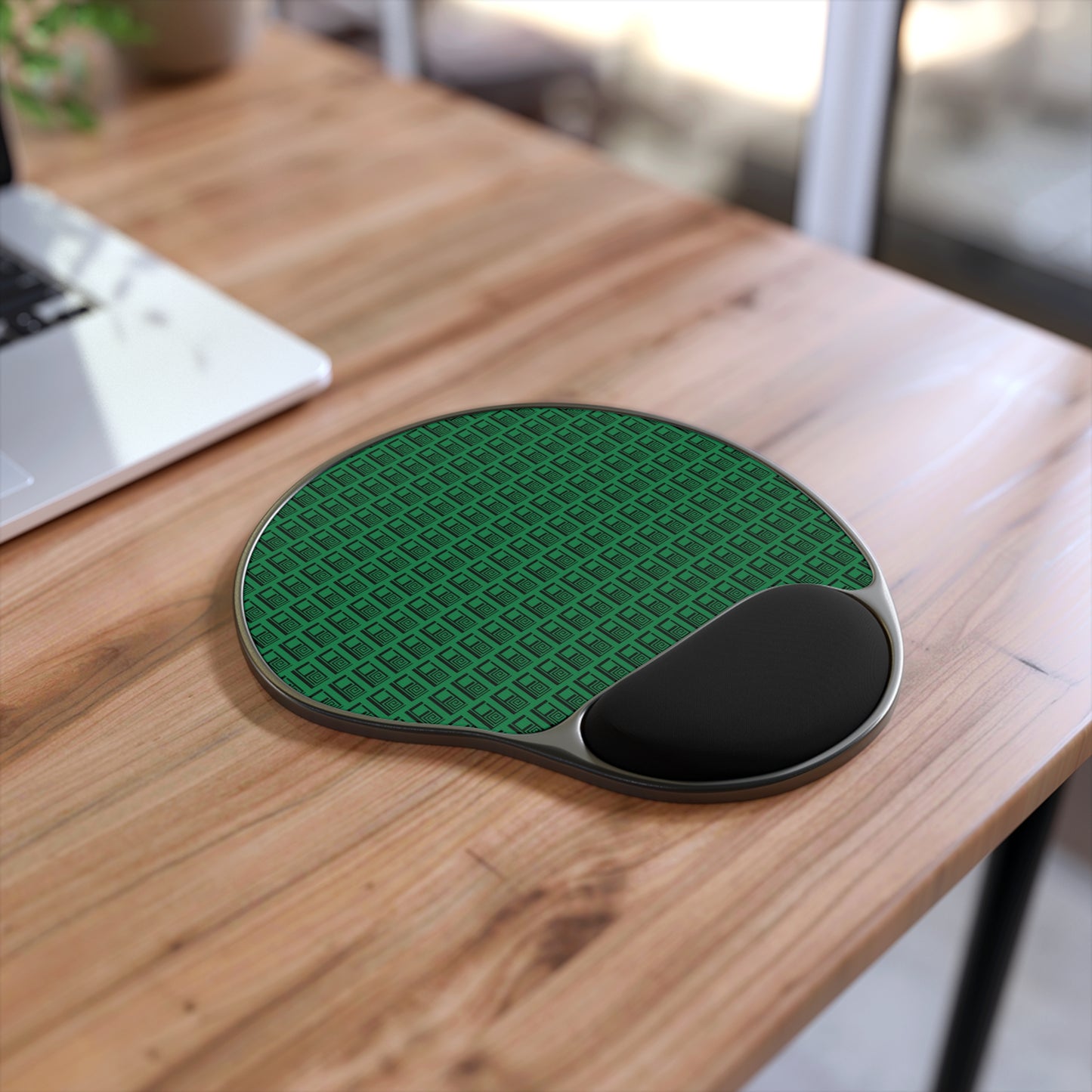 Mouse Pad With Wrist Rest - No. 000GN